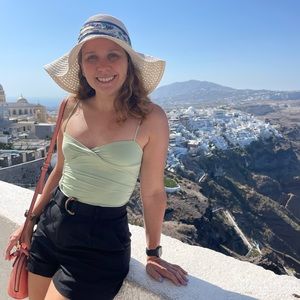 Meet your Posher, Alison